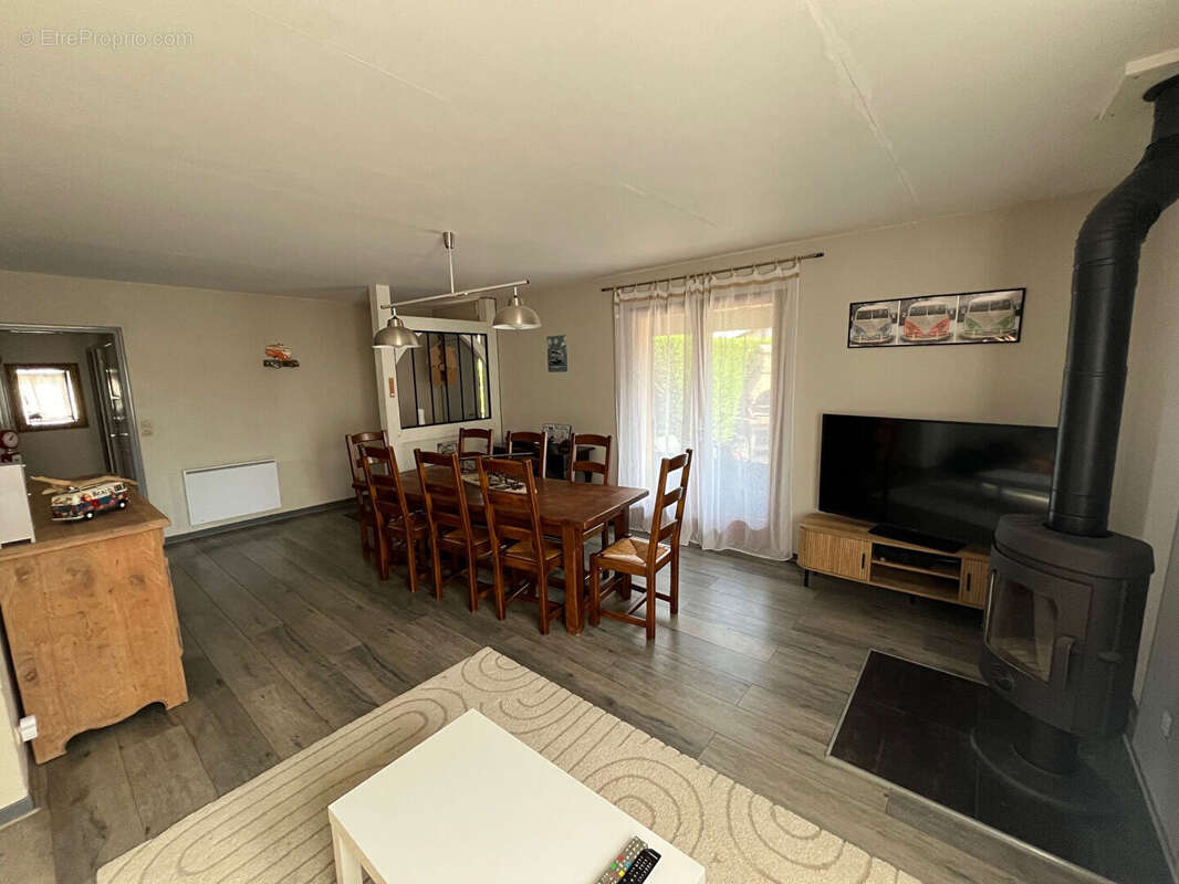 Maison à SAINT-ASTIER