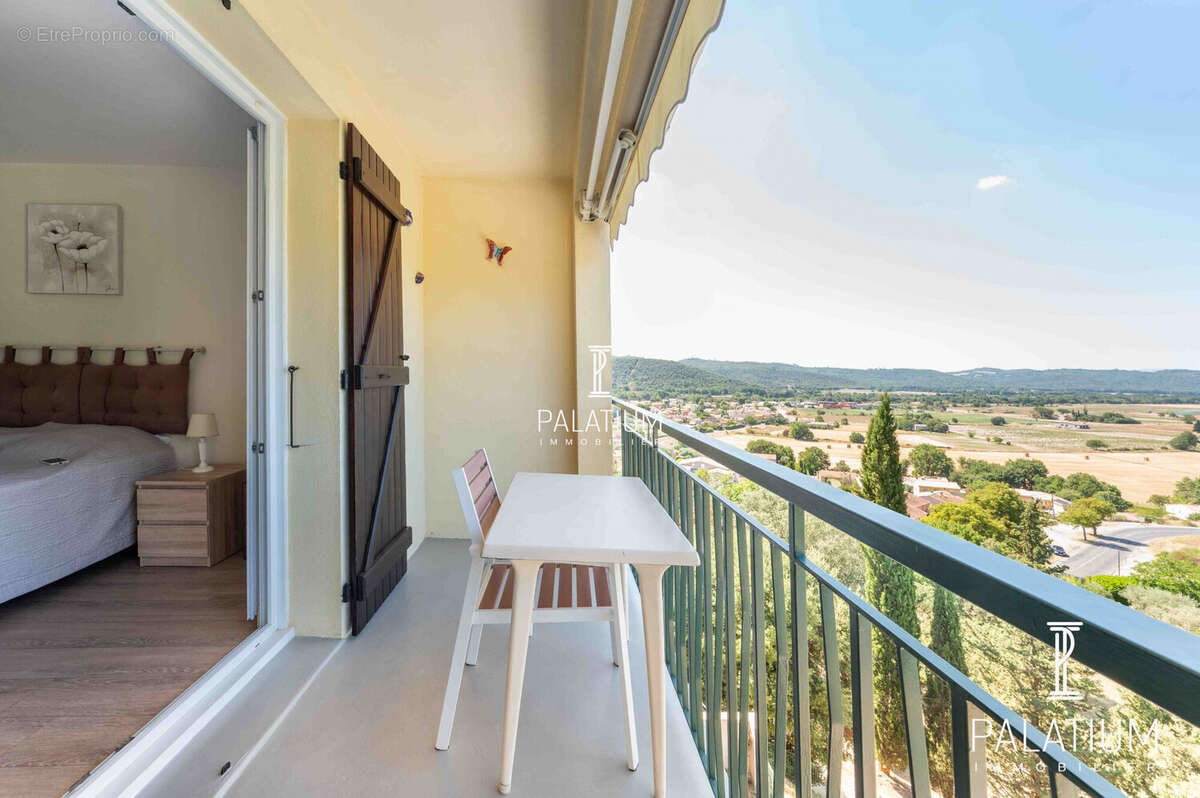 Appartement à GREOUX-LES-BAINS