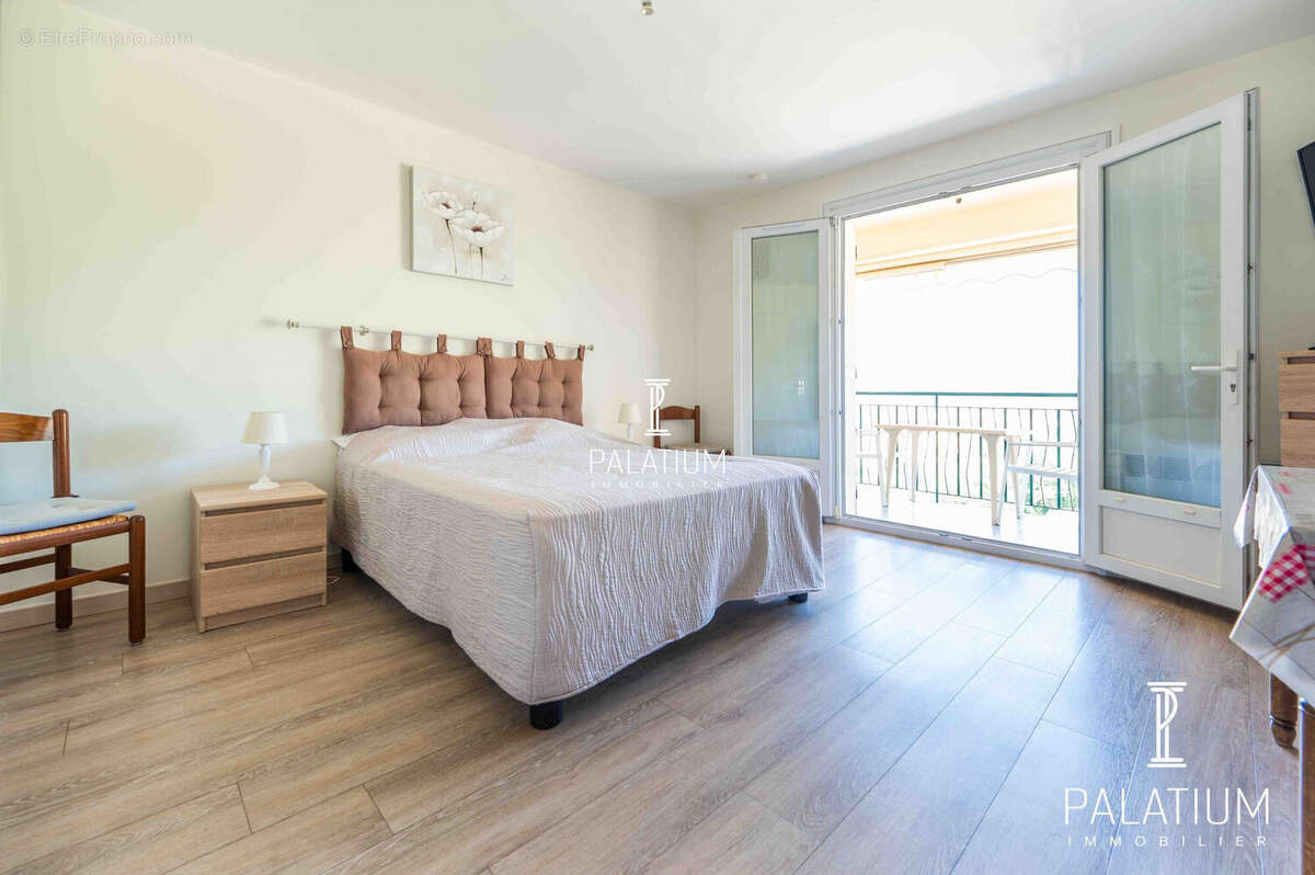 Appartement à GREOUX-LES-BAINS