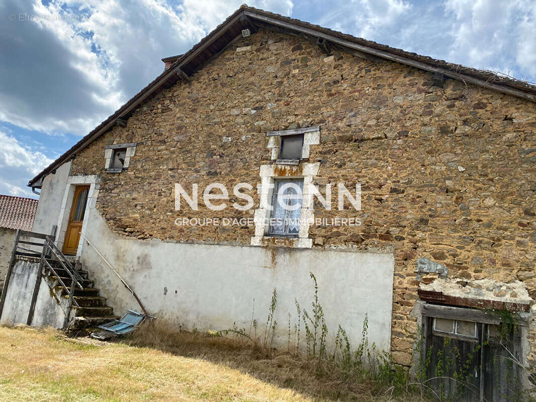 Maison à CHAMPS-ROMAIN