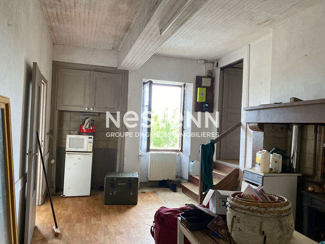 Maison à CHAMPS-ROMAIN