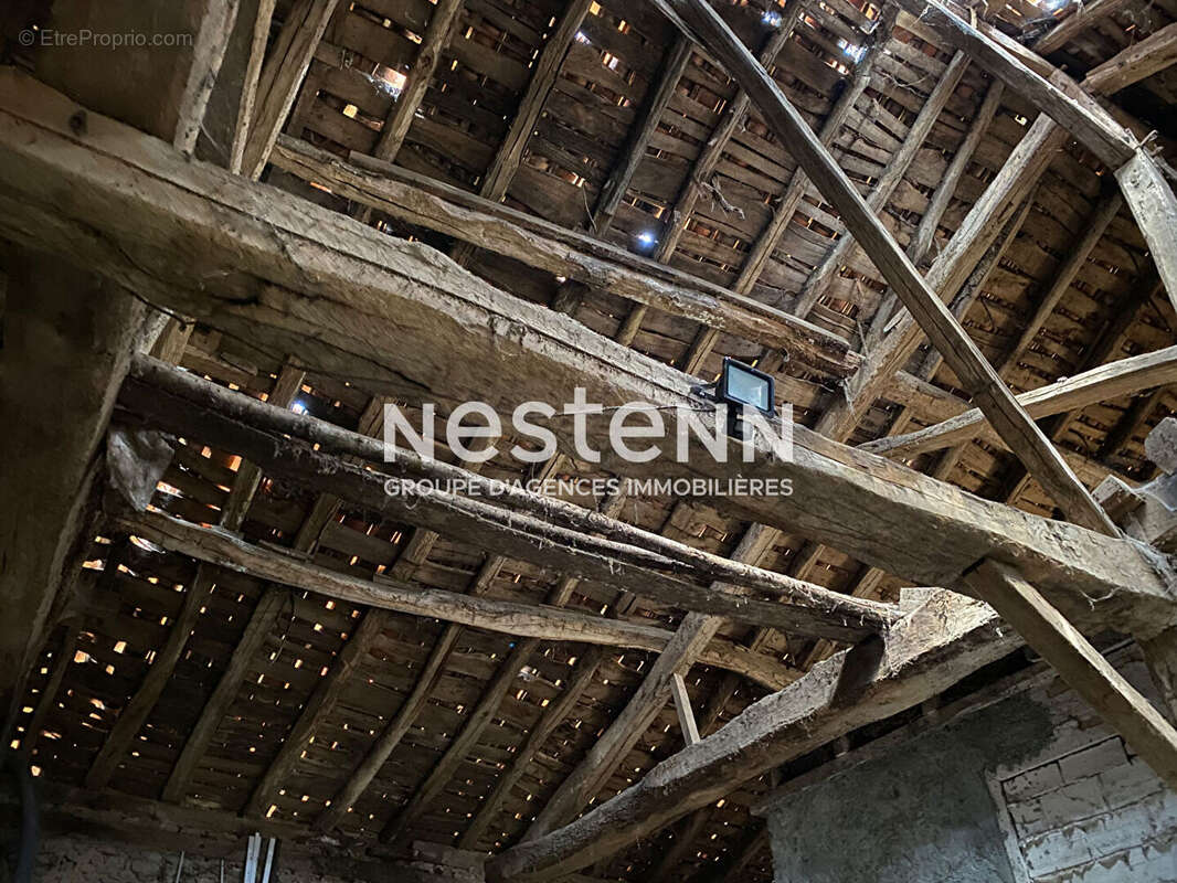 Maison à CHAMPS-ROMAIN