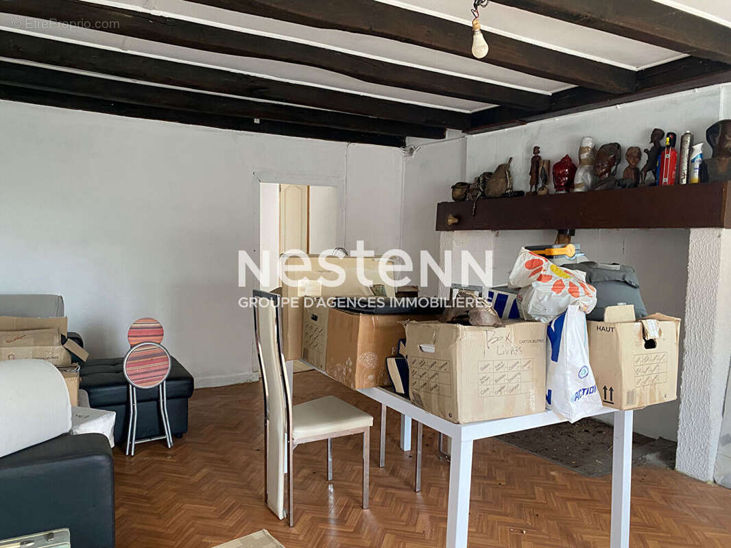 Maison à CHAMPS-ROMAIN