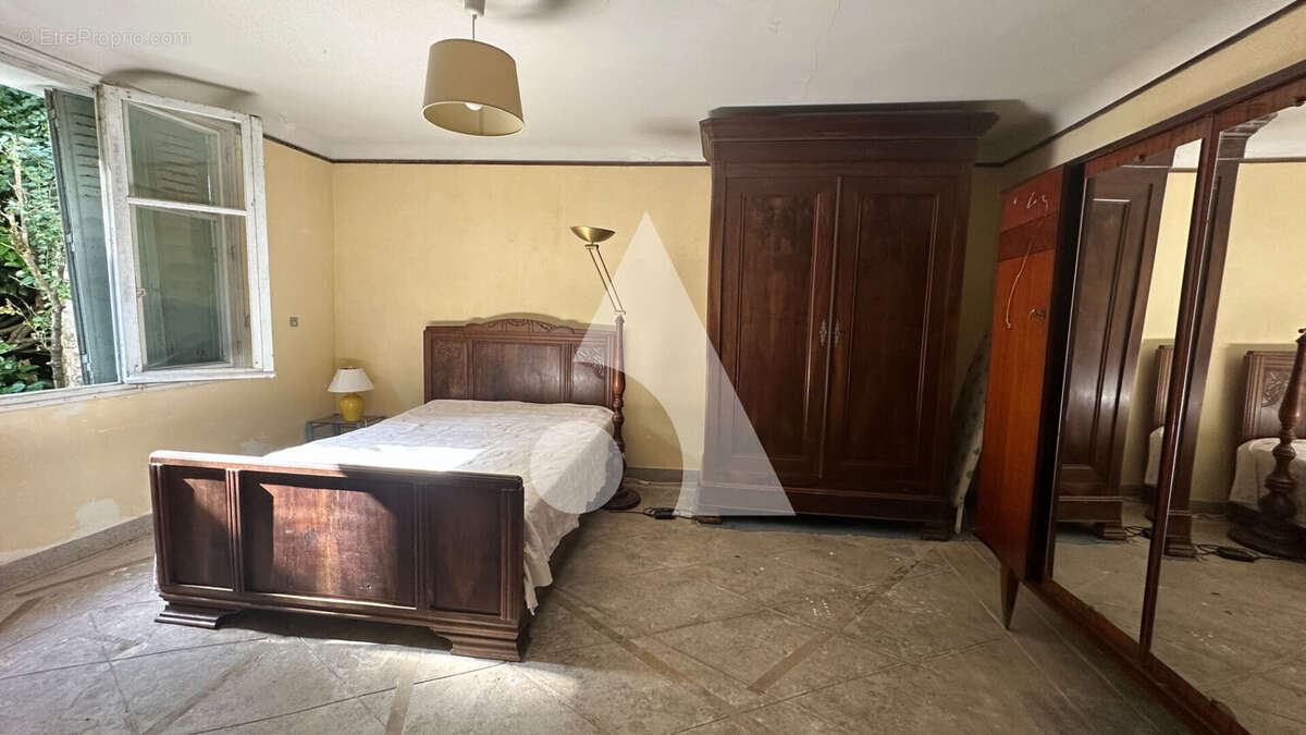 Maison à CELLES-SUR-BELLE