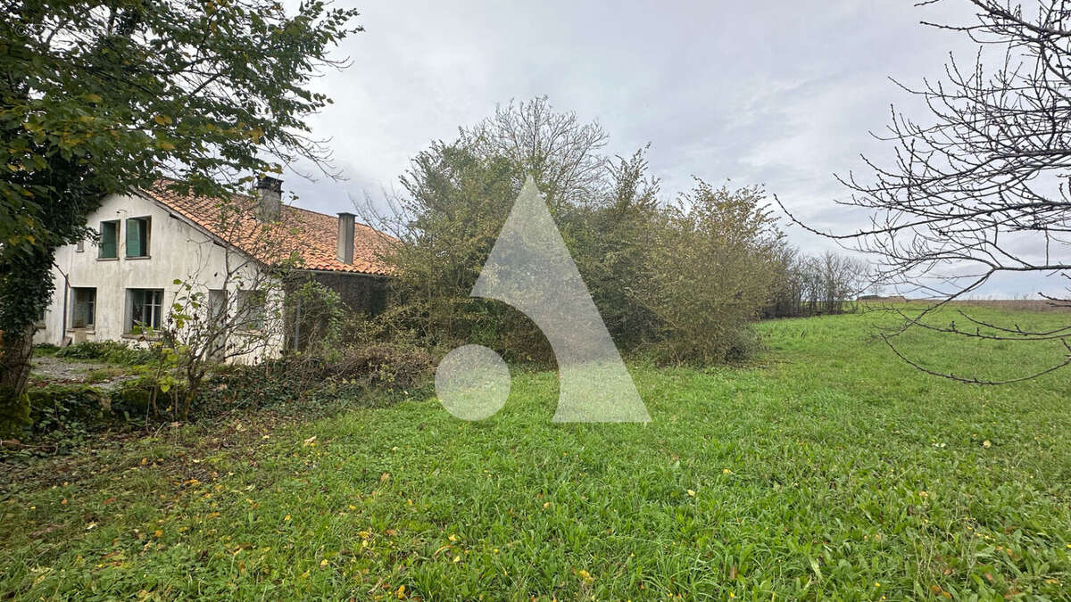 Maison à CELLES-SUR-BELLE