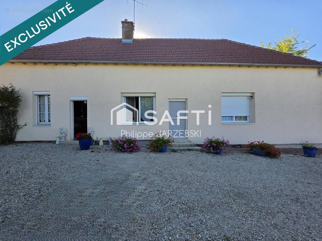 Photo 1 - Maison à VILLETTE-SUR-AUBE