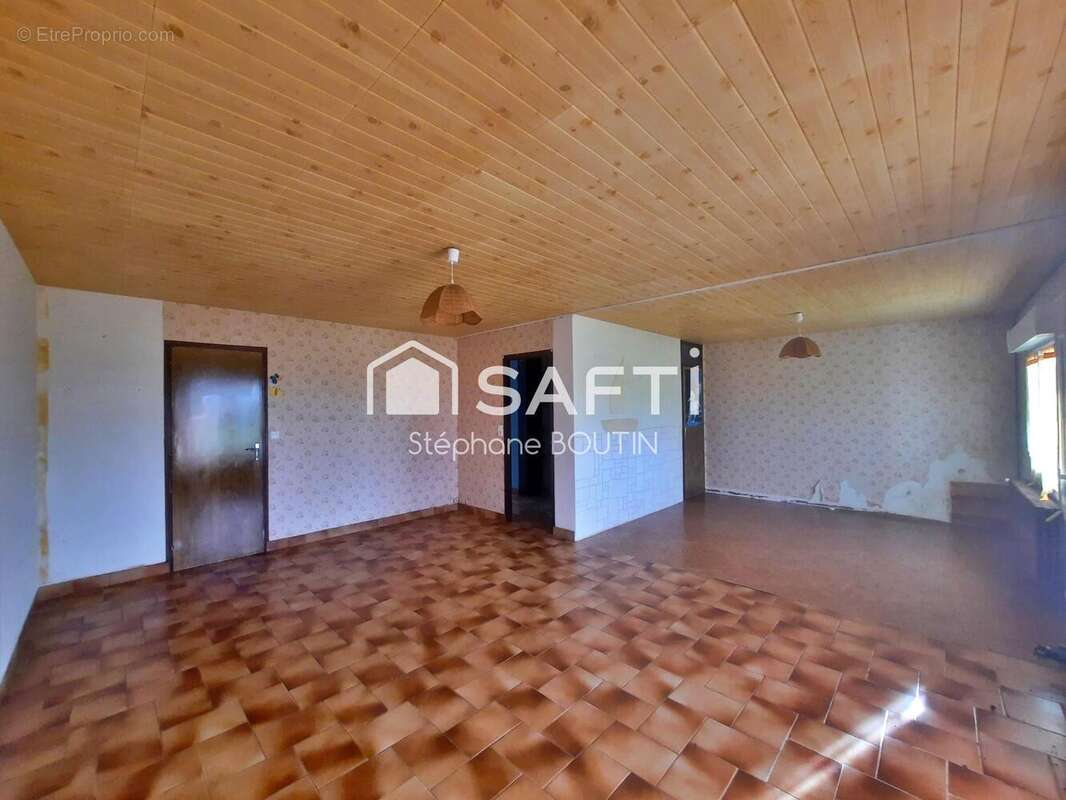 Photo 3 - Maison à LA CHAPELLE-THEMER