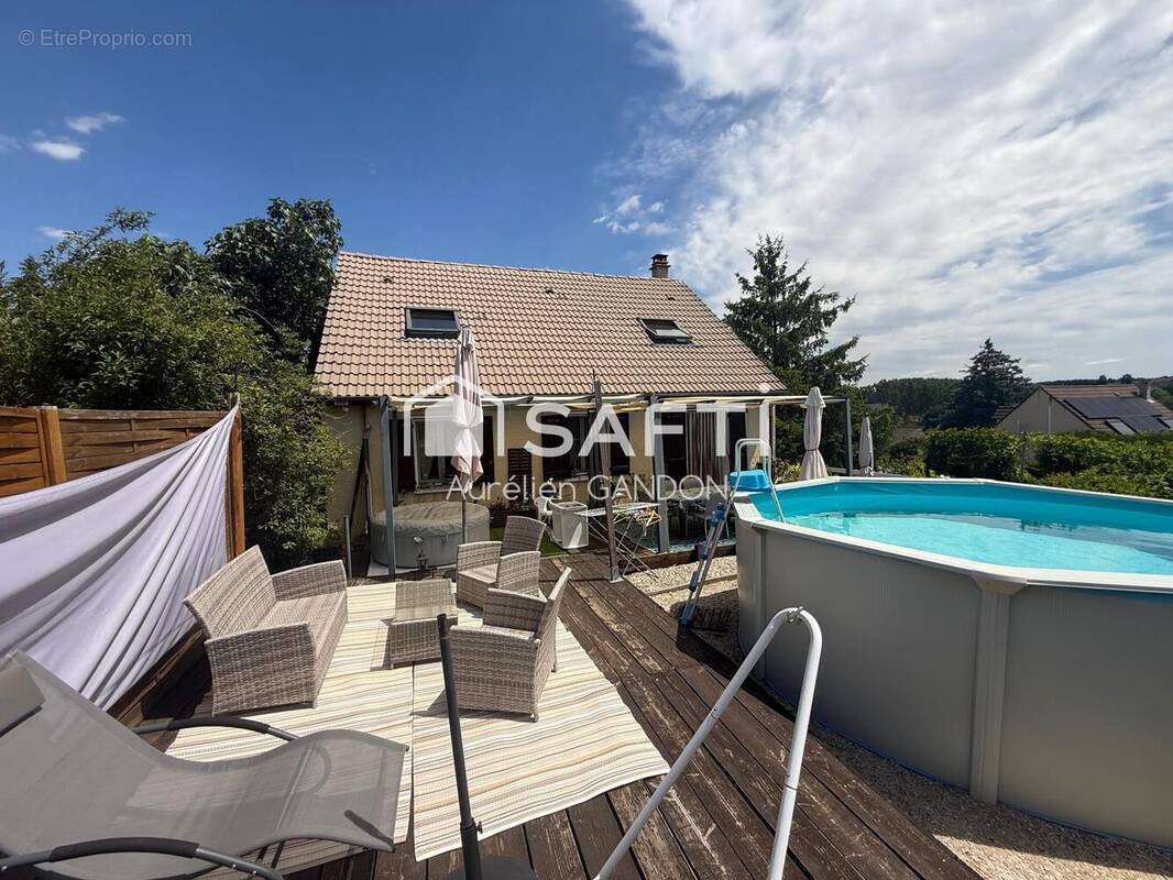 Photo 1 - Maison à FONTAINE-LA-GAILLARDE