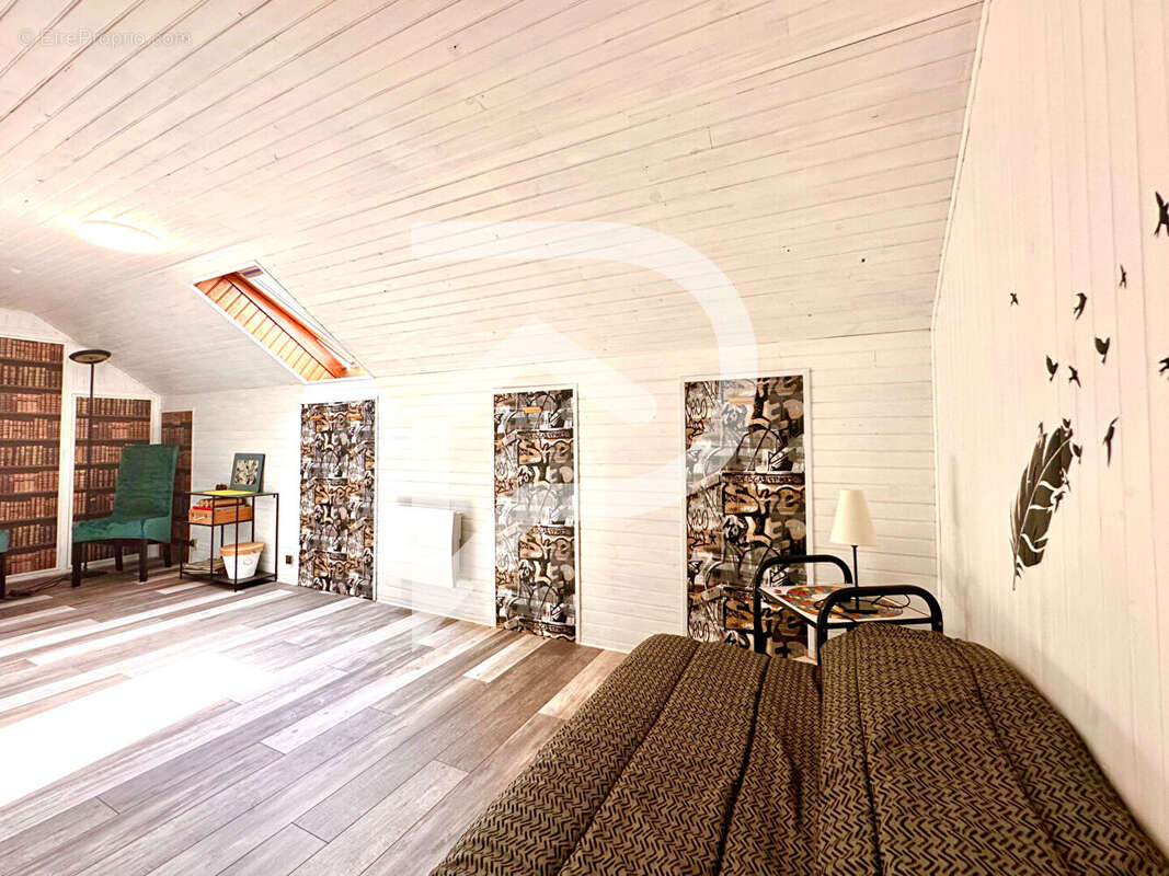 Maison à BEZANGE-LA-GRANDE