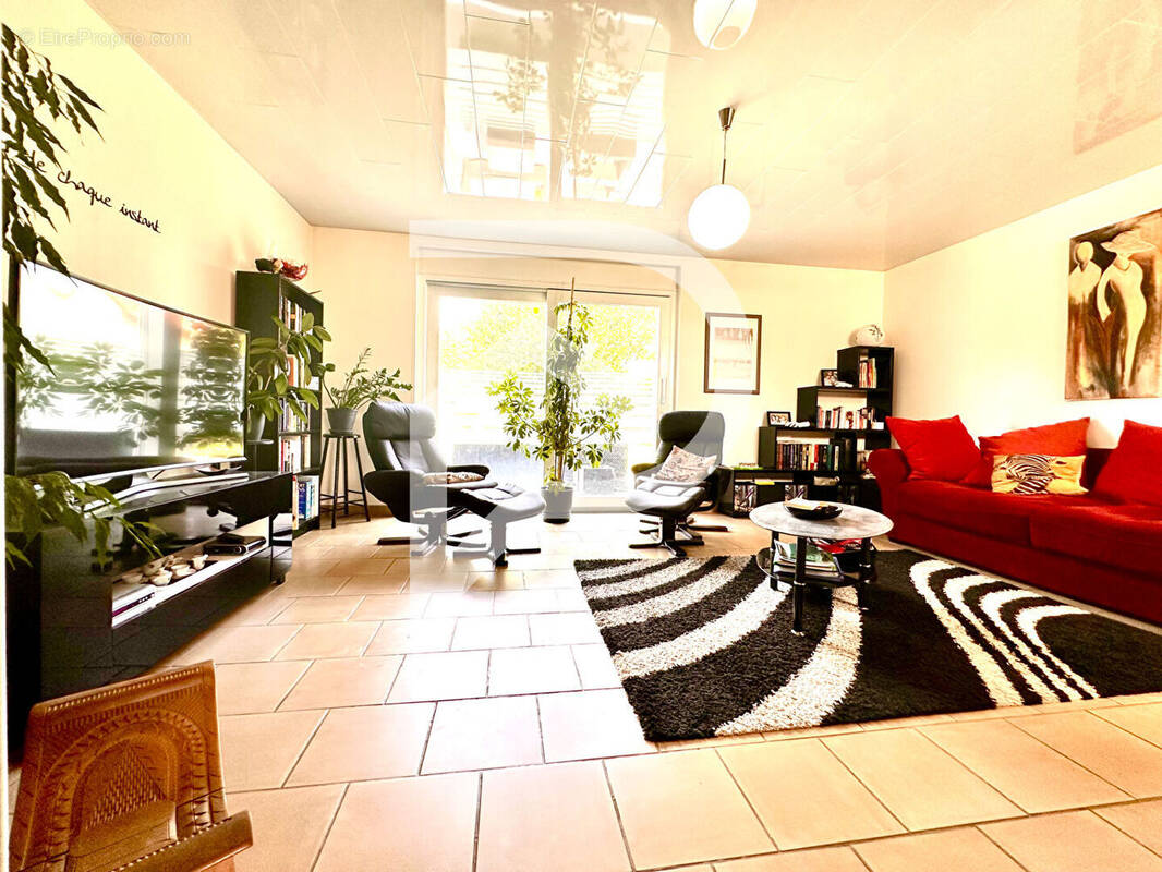 Maison à BEZANGE-LA-GRANDE