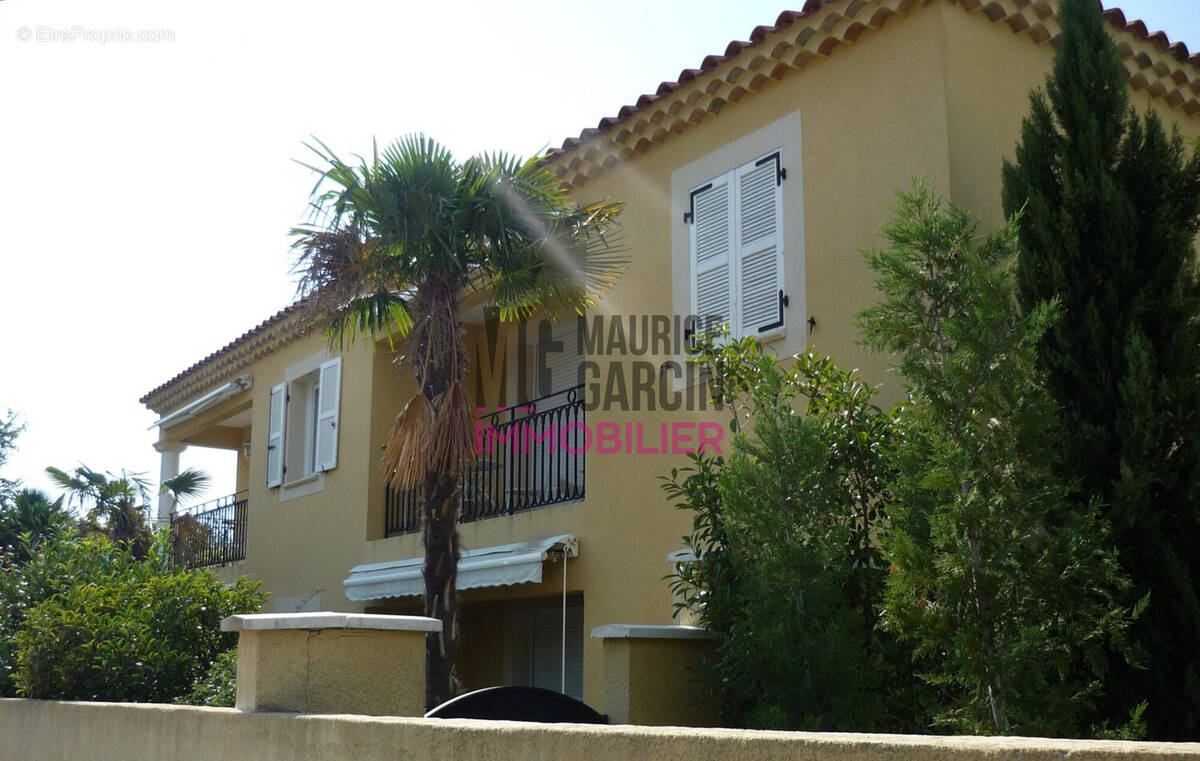 Appartement à L'ISLE-SUR-LA-SORGUE