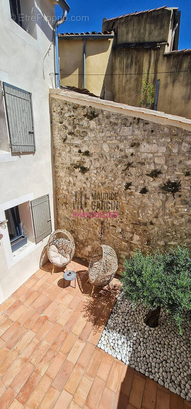 Maison à PERNES-LES-FONTAINES