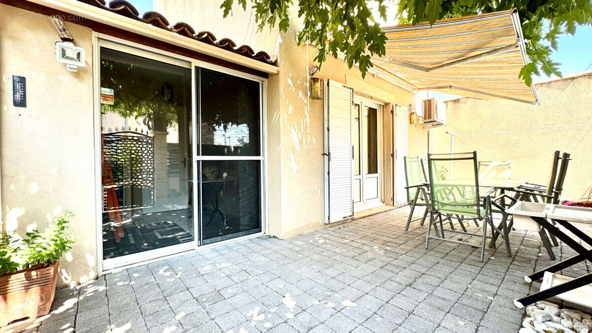 Maison à L&#039;ISLE-SUR-LA-SORGUE