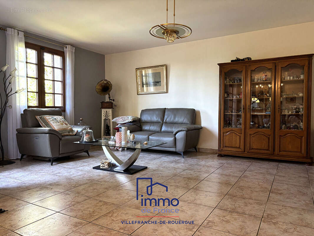 Maison à VILLEFRANCHE-DE-ROUERGUE