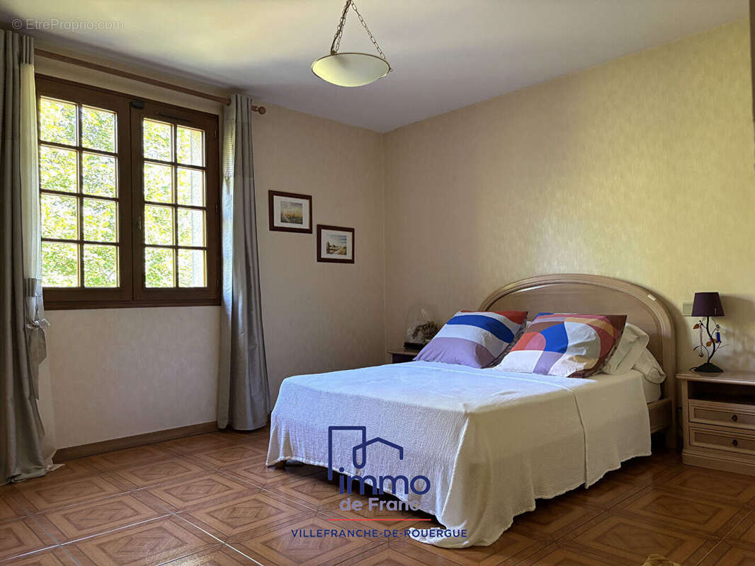 Maison à VILLEFRANCHE-DE-ROUERGUE