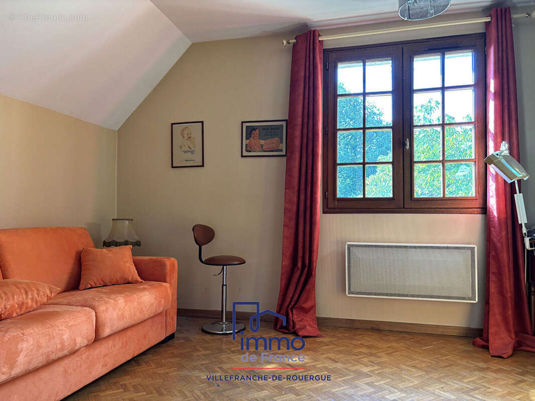 Maison à VILLEFRANCHE-DE-ROUERGUE