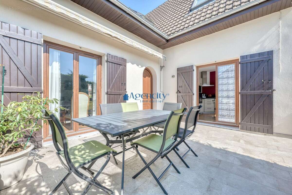 Maison à GOURNAY-SUR-MARNE