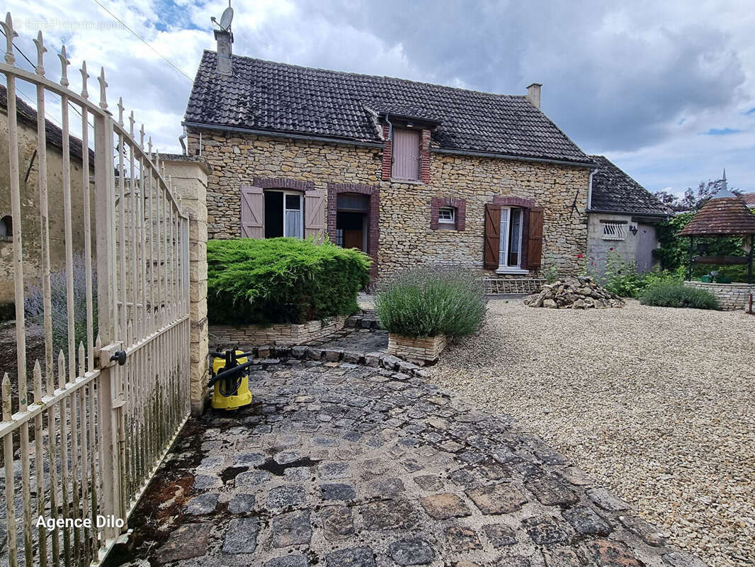 Maison à CHEU