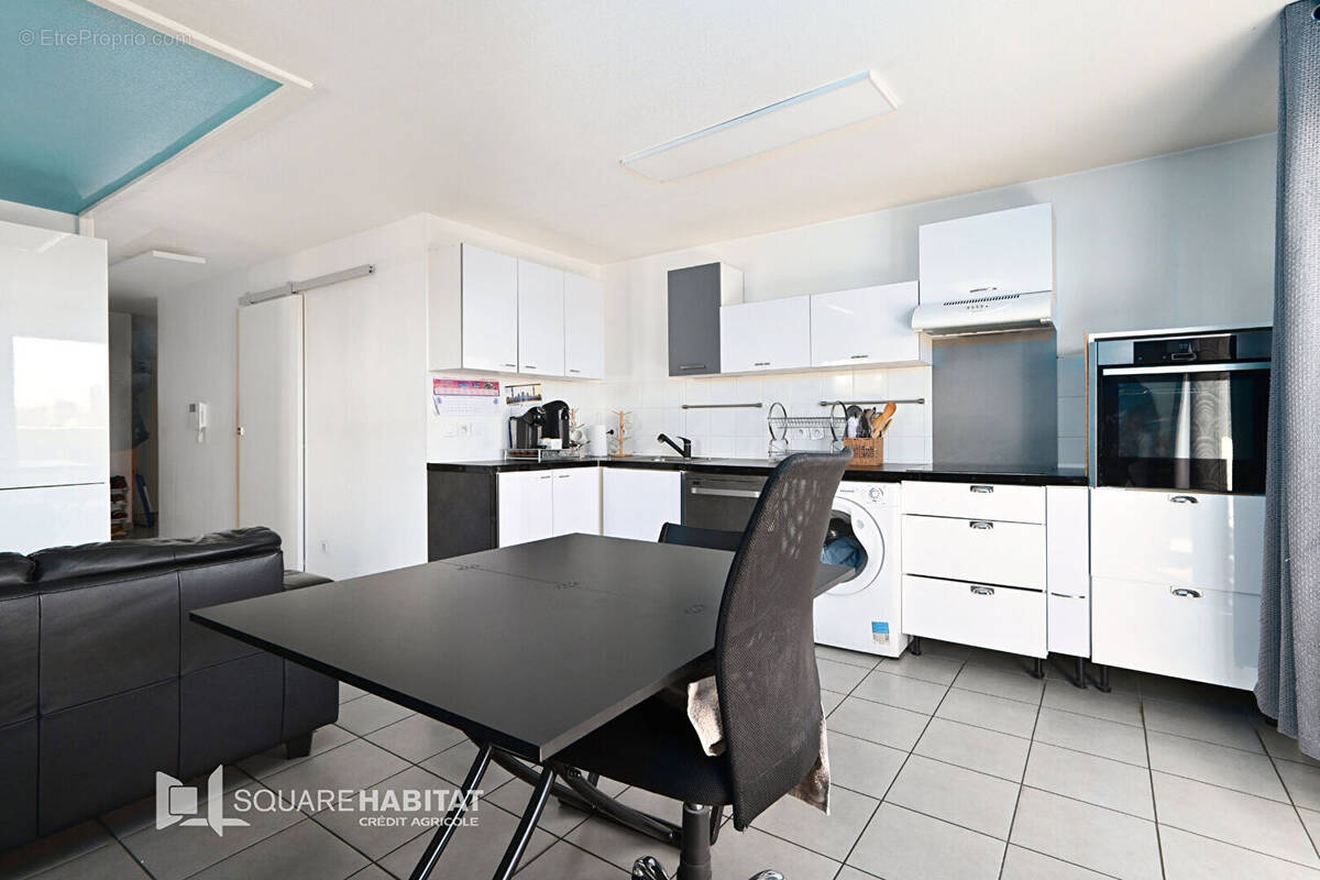 Photo 1 - Appartement à MARSEILLE-14E