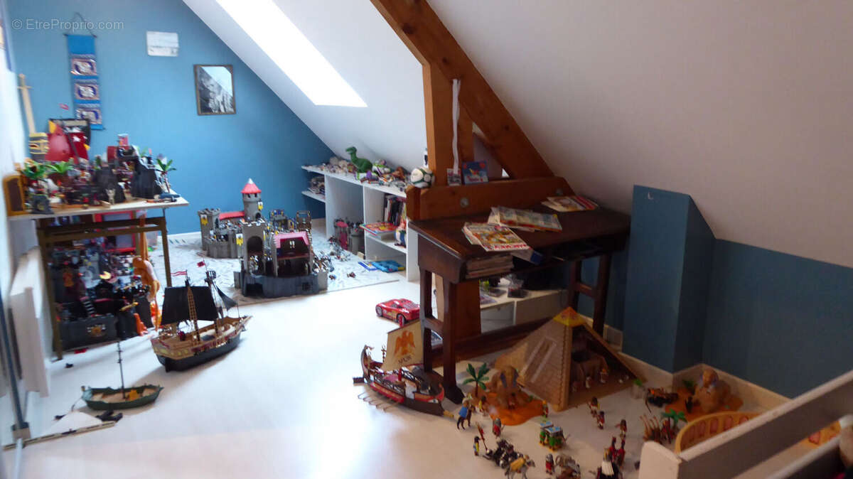 Maison à PONT-L&#039;EVEQUE