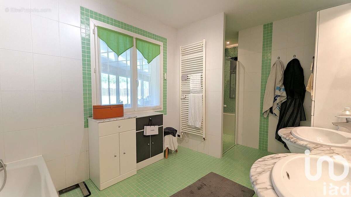 Photo 9 - Maison à MONTENDRE