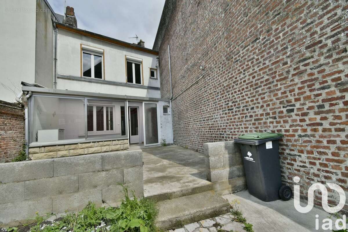 Photo 2 - Maison à MAIGNELAY-MONTIGNY