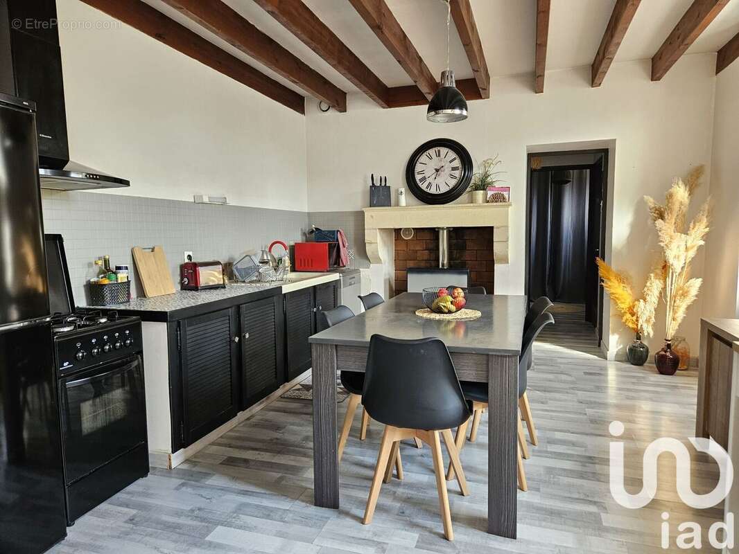 Photo 2 - Maison à SAINT-SULPICE-DE-COGNAC