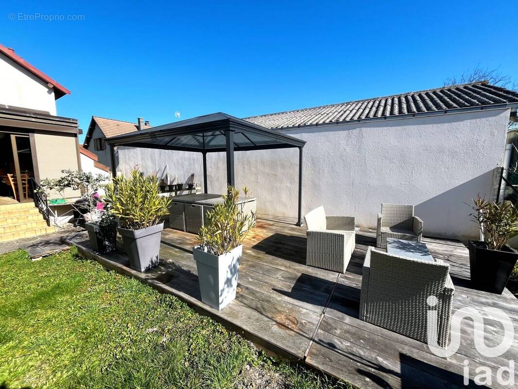 Photo 1 - Maison à SAINT-PARRES-AUX-TERTRES