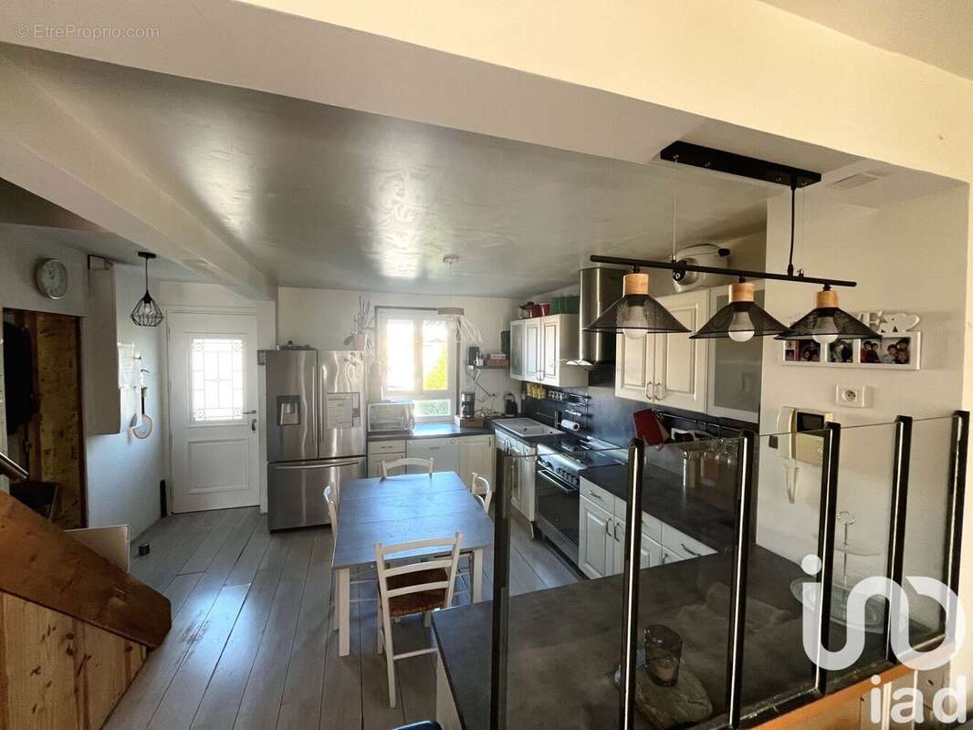 Photo 3 - Maison à SAINT-PARRES-AUX-TERTRES