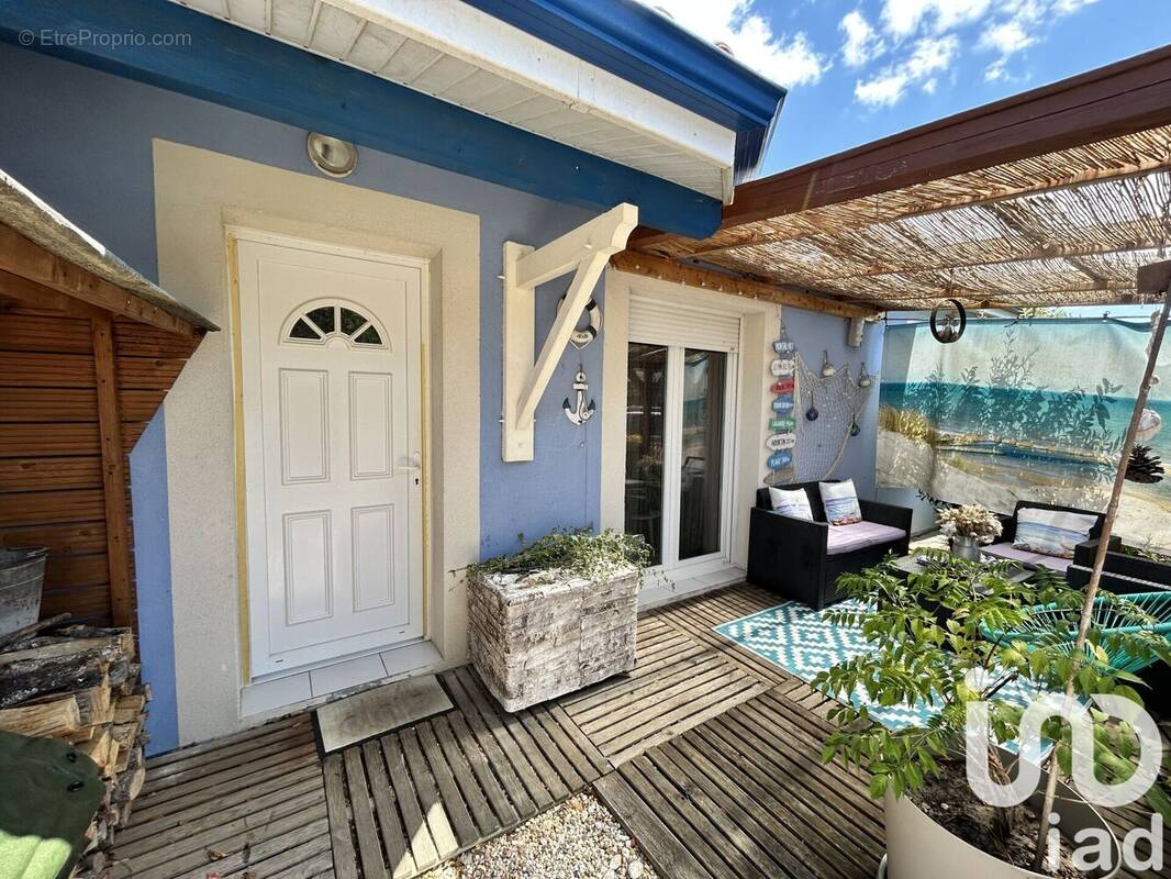 Photo 1 - Maison à VENDAYS-MONTALIVET