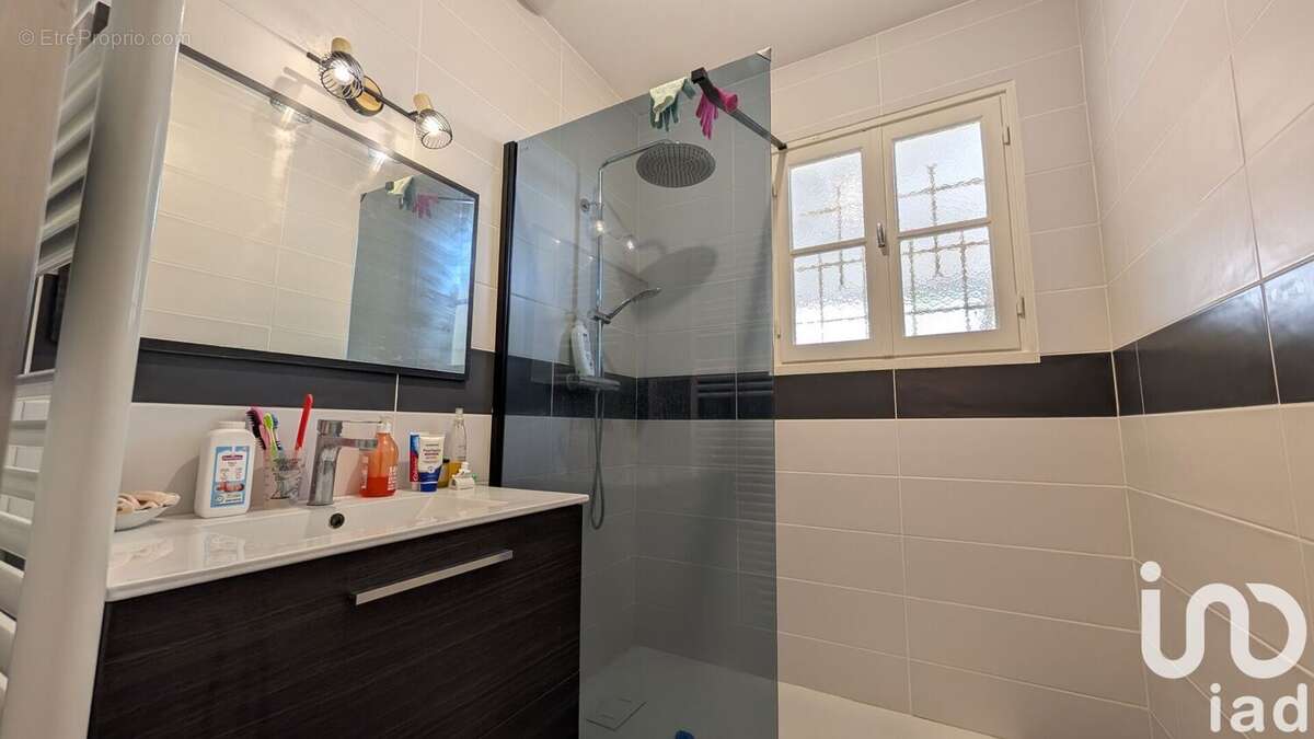 Photo 6 - Maison à MONTENDRE