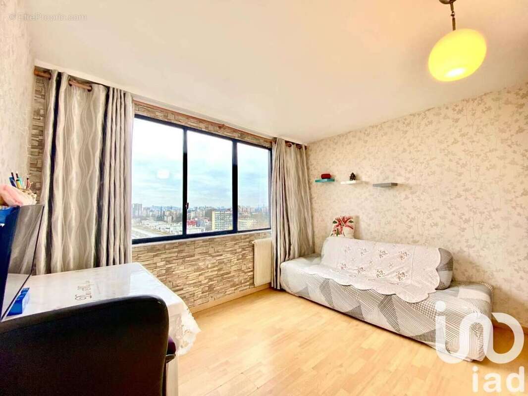 Photo 2 - Appartement à SAINT-DENIS