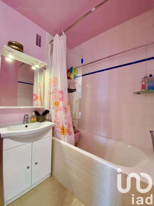 Photo 7 - Appartement à SAINT-DENIS