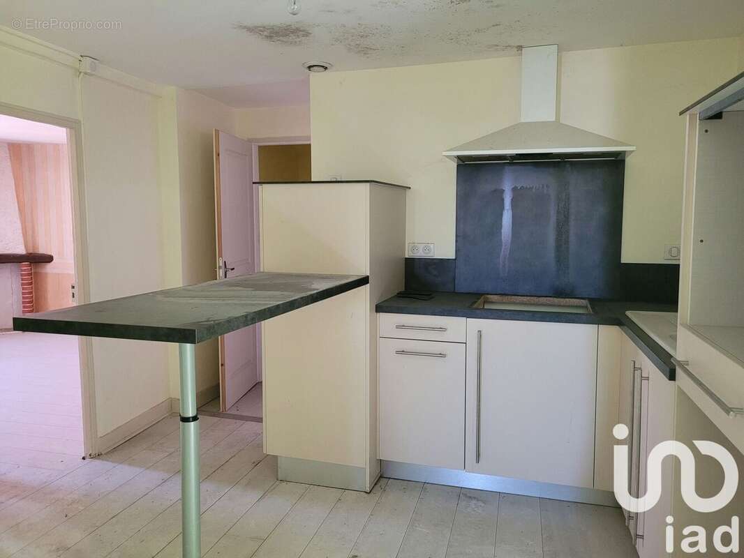 Photo 2 - Appartement à CHAMPAGNE-MOUTON