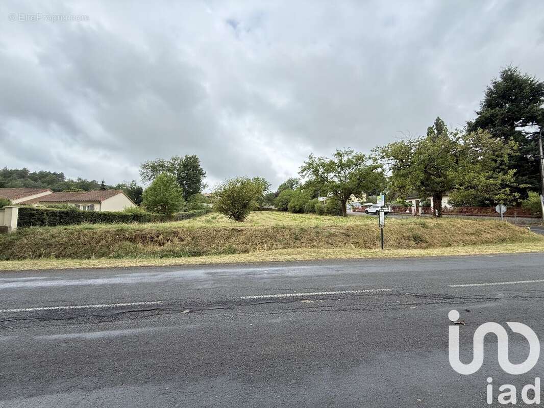 Photo 3 - Terrain à CENON-SUR-VIENNE