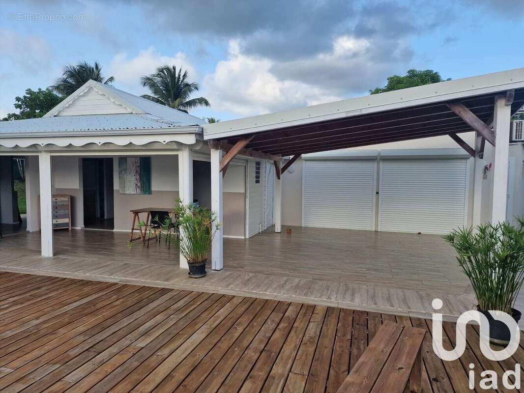 Photo 2 - Maison à BAIE-MAHAULT