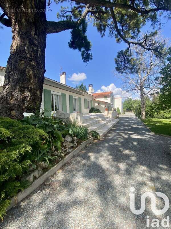 Photo 4 - Maison à L&#039;EGUILLE