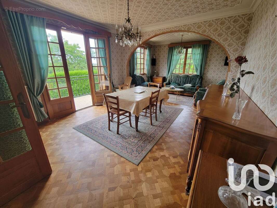 Photo 2 - Maison à COURTACON