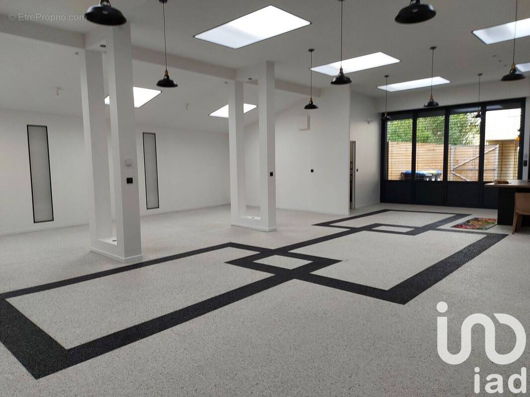 Photo 1 - Commerce à SAINT-NAZAIRE