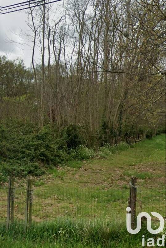 Photo 1 - Terrain à MONTUSSAN