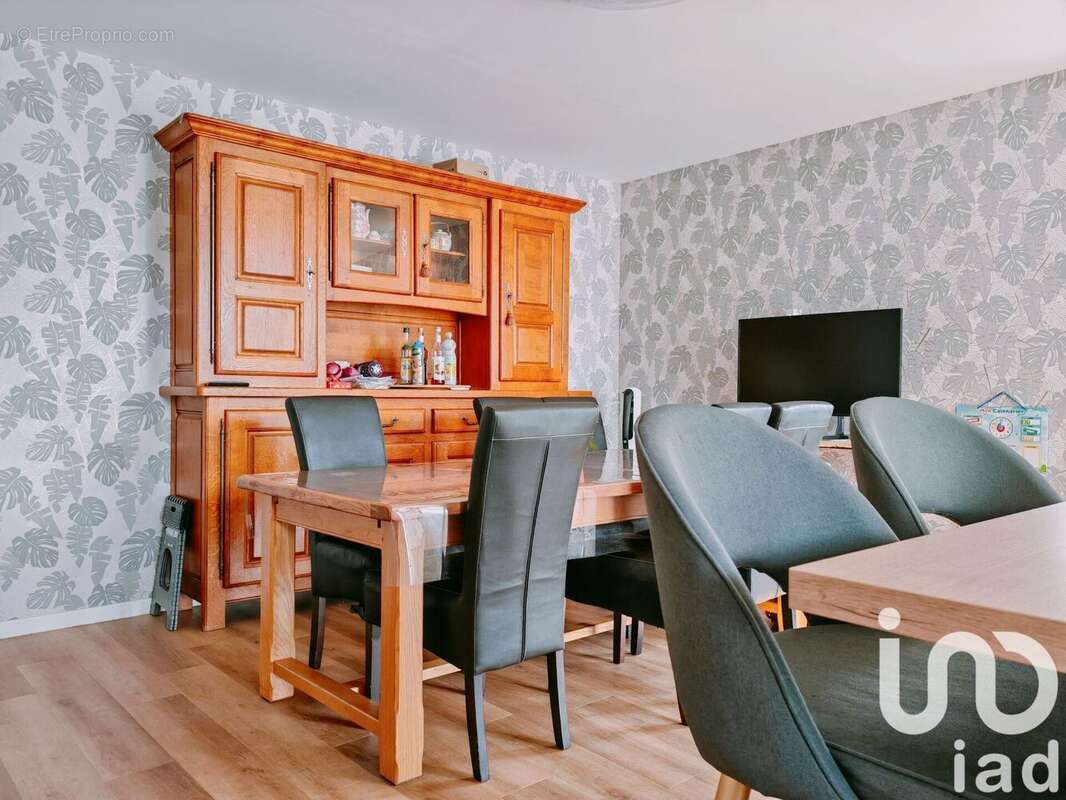 Photo 2 - Maison à SAINT-GEORGES-SUR-MOULON