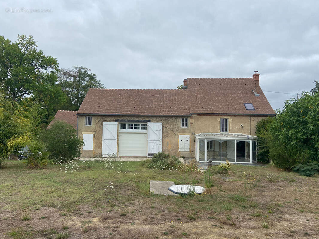 Maison à LE CHAUTAY