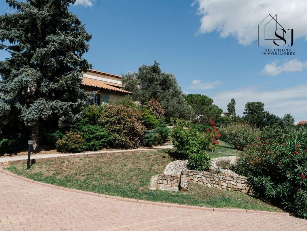 Maison à TUPIN-ET-SEMONS