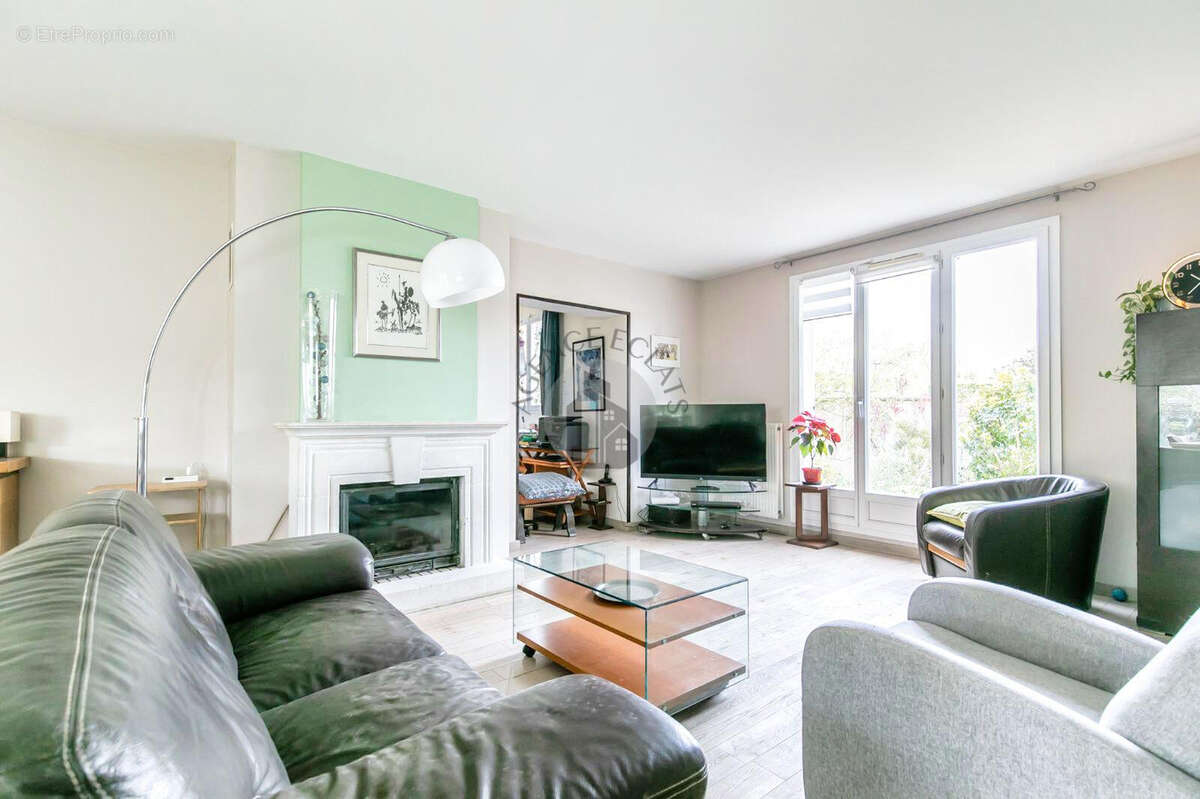 Maison à MONTEVRAIN