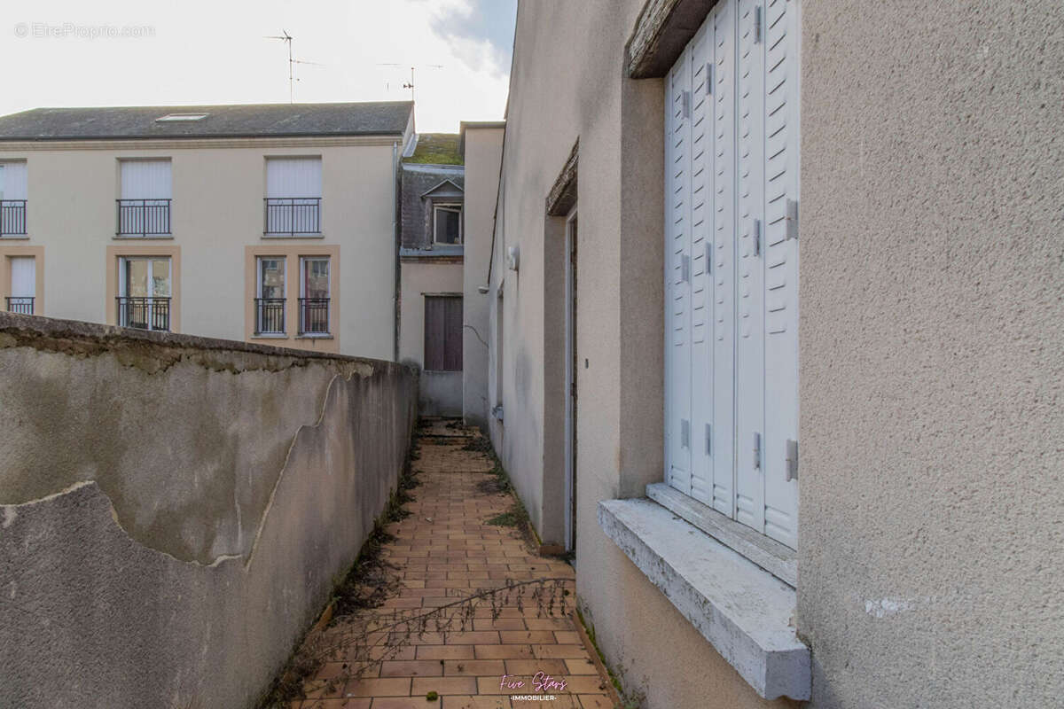 Maison à MONTLUCON