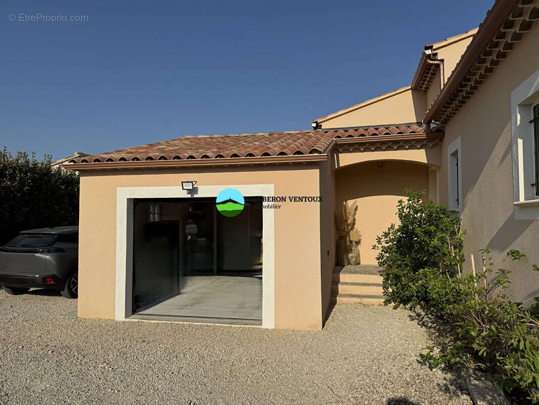 Maison à PERNES-LES-FONTAINES