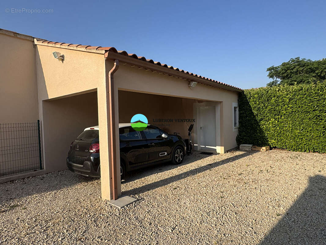 Maison à PERNES-LES-FONTAINES