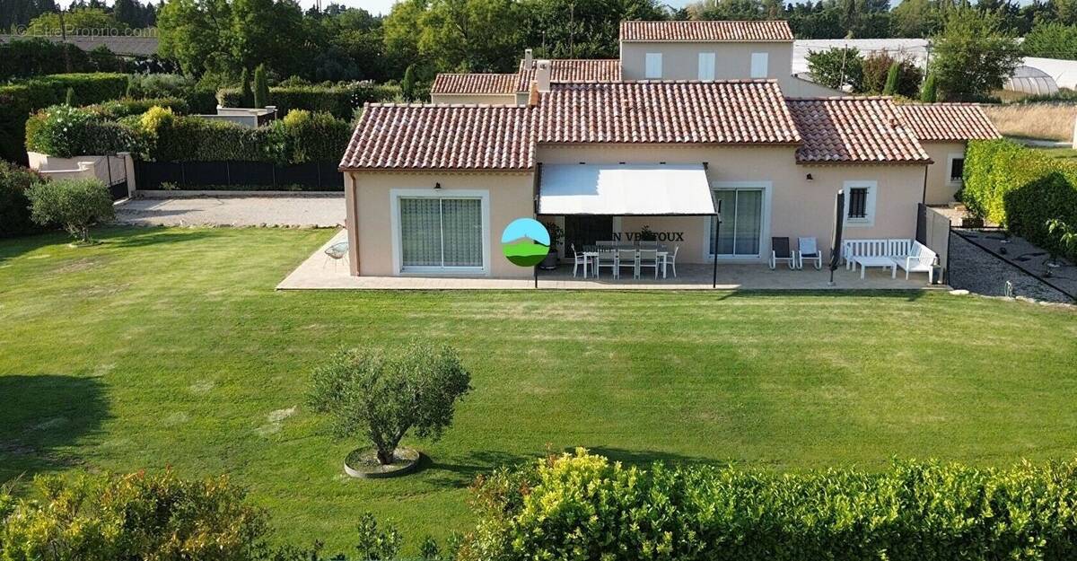 Maison à PERNES-LES-FONTAINES