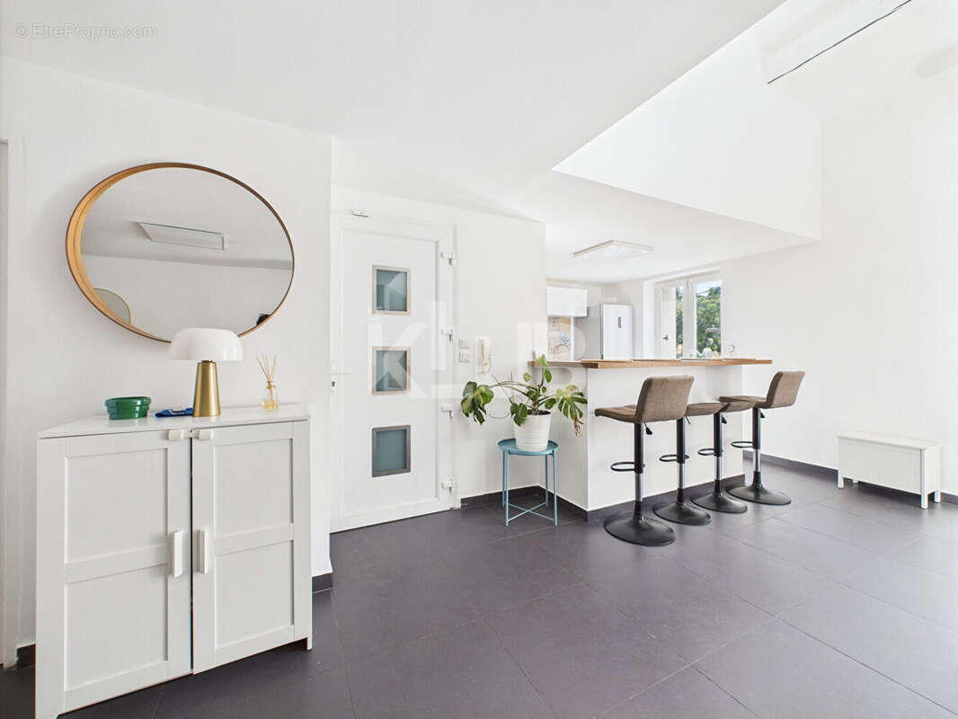 Appartement à MARSEILLE-8E