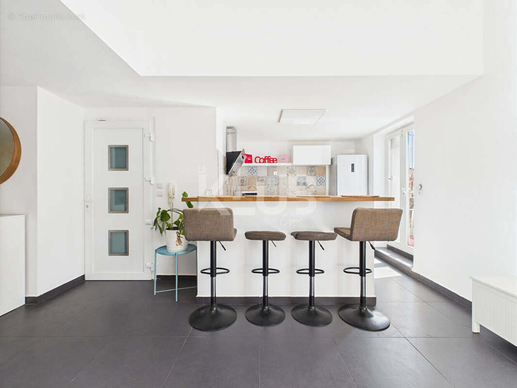 Appartement à MARSEILLE-8E